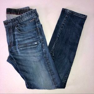 GUESS Slim Tapered Zipper Pocket Denim